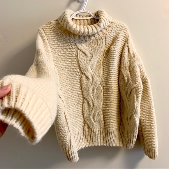 Elodie chunky knit turtleneck sweater in cream - Picture 3 of 4